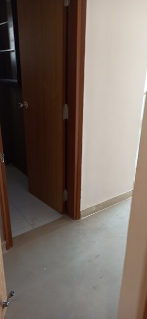 Furnished Amenities in 4 BHK Penthouse at Rajvilas Apartments, Sector 52 – for Rent