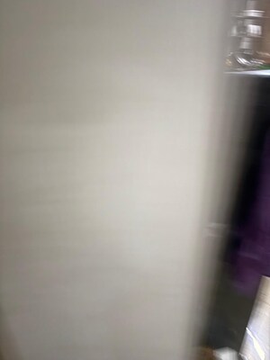 Room in 2 BHK Apartment at Navjivan Colony, Mahim – for Rent