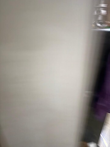 Room in 2 BHK Apartment at Navjivan Colony, Mahim – for Rent