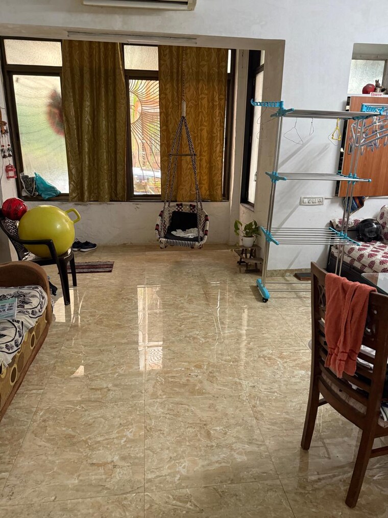 Living Room, navjivan-colony 2 Bedroom 750 Sq.Ft. Apartment In Mahim Mumbai 9557066