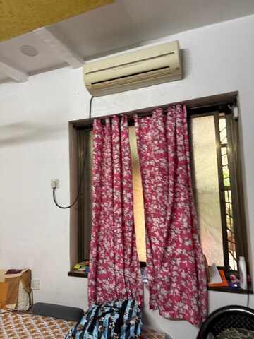 Bedroom in 2 BHK Apartment at Navjivan Colony, Mahim – for Rent