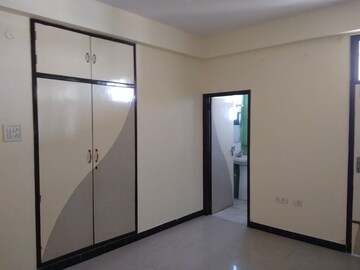 Room in 4 BHK Penthouse at Vaishali Nagar – for Rent