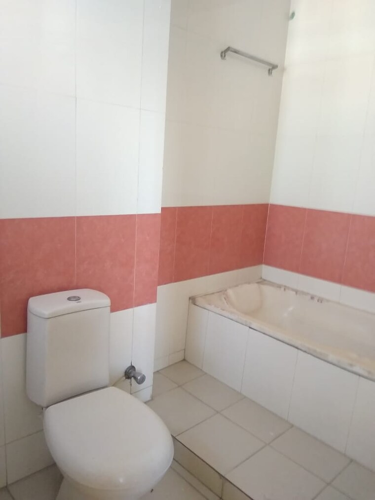 Bathroom, vaishali nagar 4 Bedroom 2200 Sq.Ft. Penthouse In Vaishali Nagar Jaipur 9557071