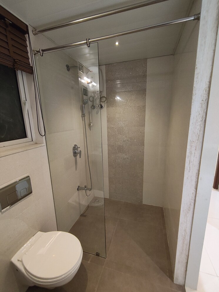 Bathroom, agarwal-floresta-oak 2 Bedroom 686 Sq.Ft. Apartment In Malad East Mumbai 9557138