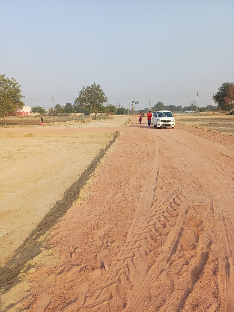 Garden, bhopani  124 Sq.Yd. Plot In Bhopani Faridabad 9557142