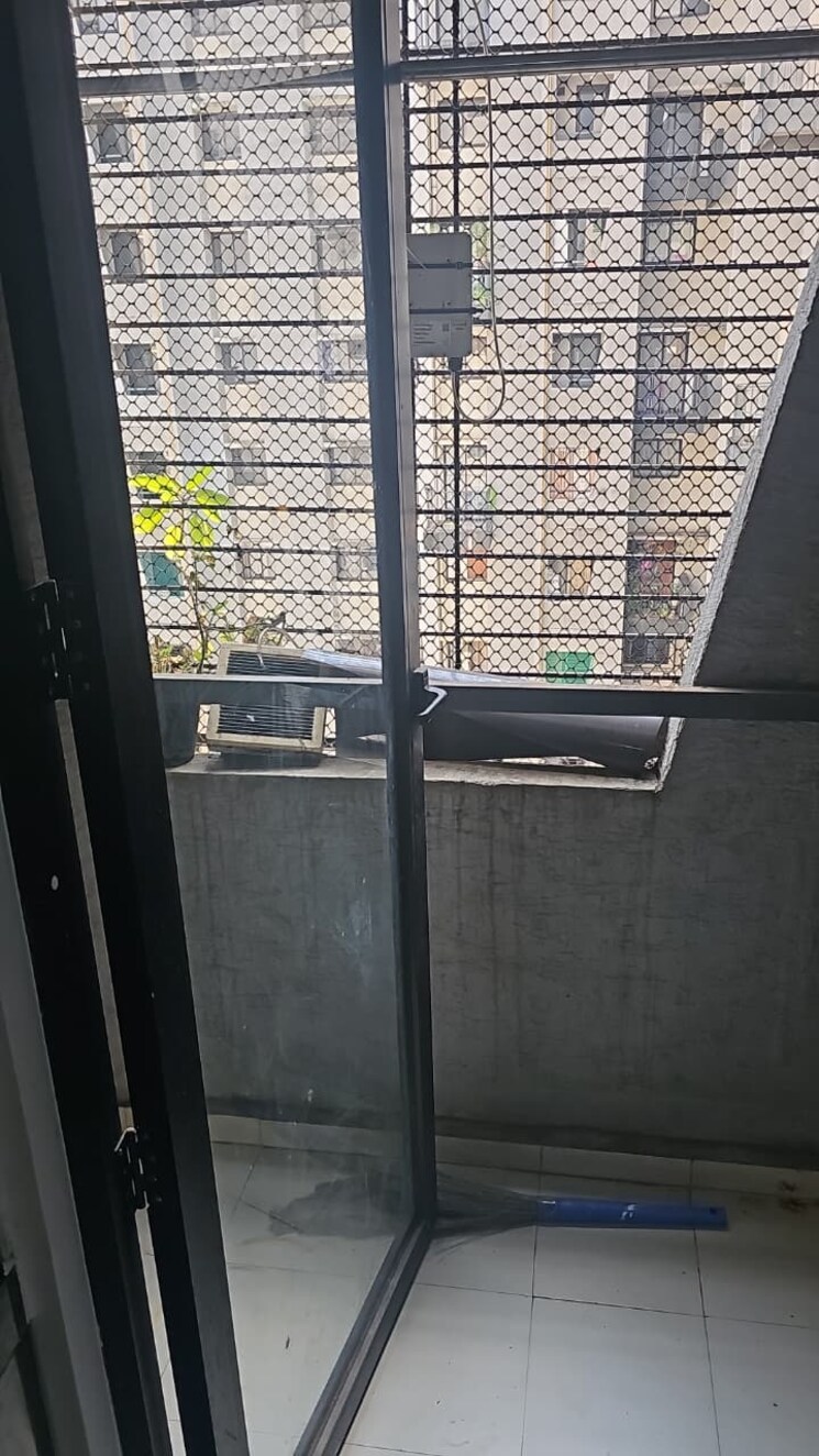 Balcony, lodha-palava-downtown 1 Bedroom 656 Sq.Ft. Apartment In Dombivli East Thane 9557148