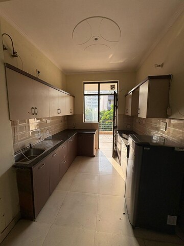 Kitchen in 3 BHK Builder Floor at Huda Staff Colony, Sector 46 – for Rent