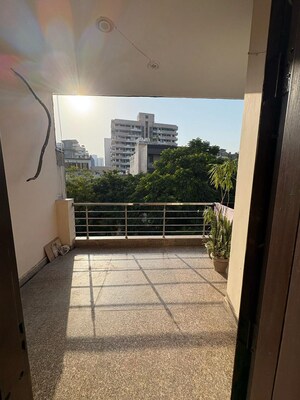 Balcony in 3 BHK Builder Floor at Huda Staff Colony, Sector 46 – for Rent