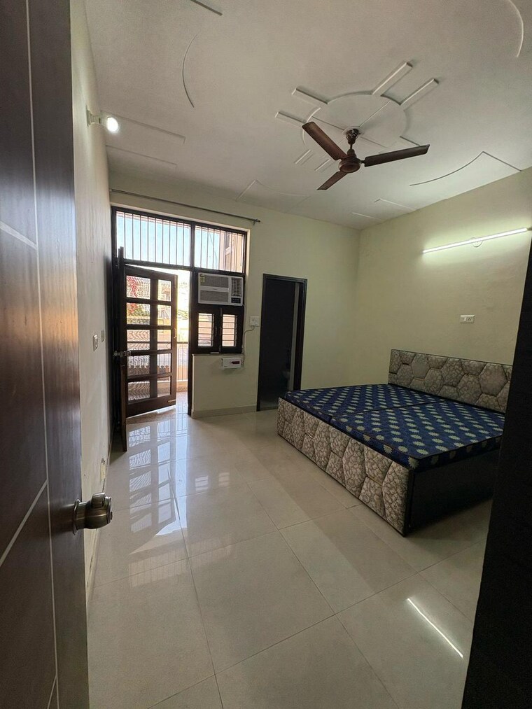 Living Room, huda-staff-colony 3 Bedroom 1850 Sq.Ft. Builder Floor In Sector 46 Gurgaon 9557143