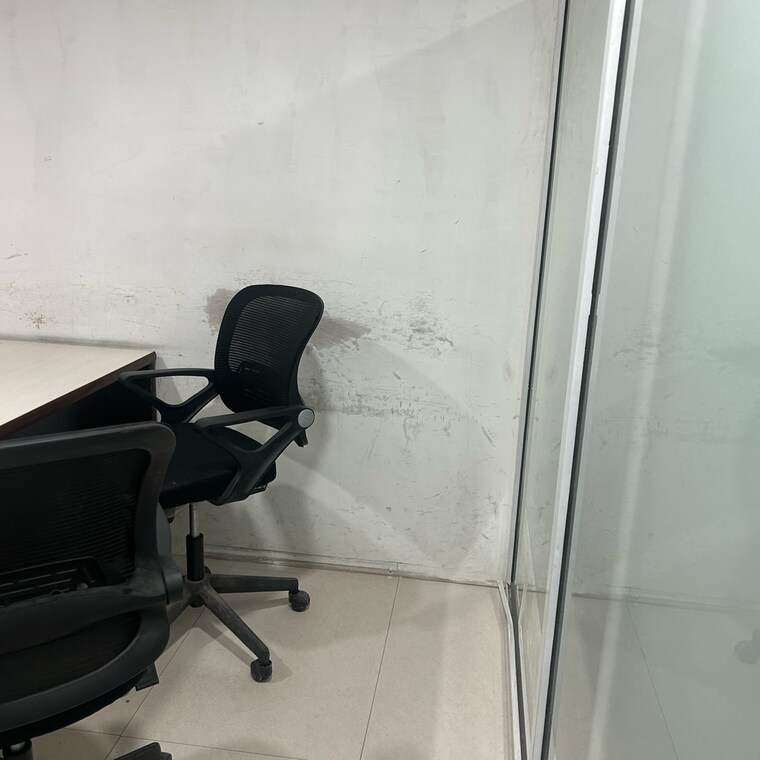 undefined, sector 17 Commercial Office Space 750 Sq.Ft. In Sector 17 Chandigarh 9557176