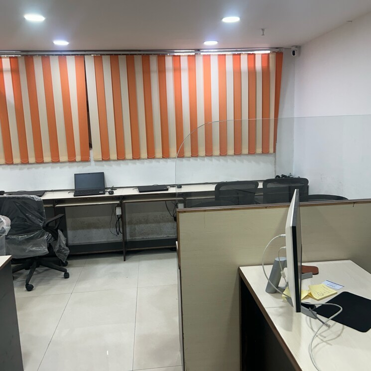 Team Area, sector 17 Commercial Office Space 750 Sq.Ft. In Sector 17 Chandigarh 9557176