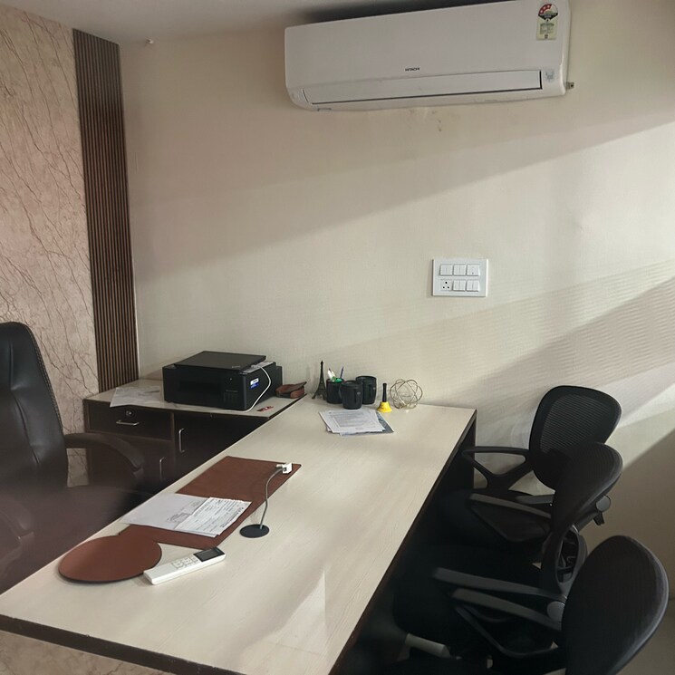 Team Area, sector 17 Commercial Office Space 750 Sq.Ft. In Sector 17 Chandigarh 9557176