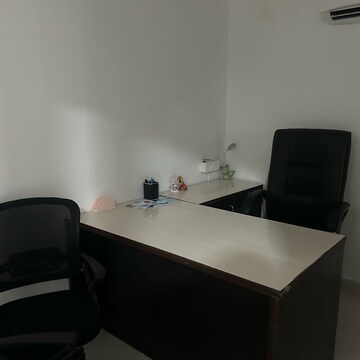 Team Area in  Office Space at Sector 17 – for Rent