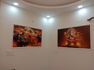 Furnished Amenities in 2 BHK Builder Floor at Dwarka Mor – for Sale