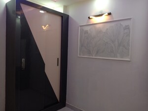 Room in 2 BHK Builder Floor at Dwarka Mor – for Sale