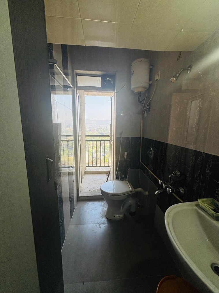 Bathroom, bhandarli n v 2 Bedroom 600 Sq.Ft. Apartment In Bhandarli N V Thane 9557236