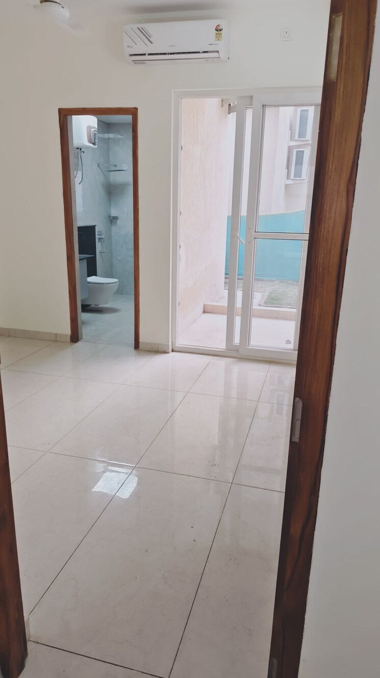 Bathroom, amrapali-verona-heights-phase-ii 3 Bedroom 2188 Sq.Ft. Apartment In Amrapali Leisure Valley Greater Noida 9557280