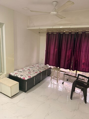 Team Area in 1 BHK Apartment at Andheri East – for Rent