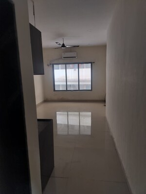 Room in 2 BHK Apartment at Je and Vee Madhuban, Malad East – for Rent