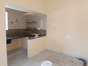 Room in 2 BHK Villa at Hosur Krishnagiri rd – for Sale