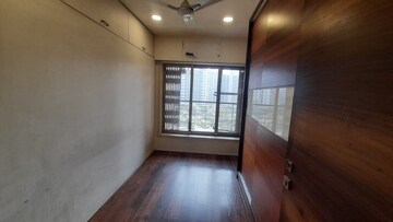 Room in 3 BHK Apartment at Zinnia CHS, Powai – for Sale