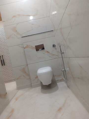 Bathroom in 4 BHK Villa at Modipuram – for Sale