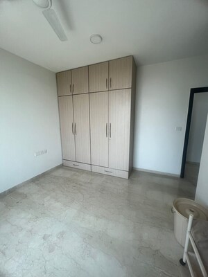 3 BHK Apartment For Rent in Oberoi Realty Esquire, Goregaon East