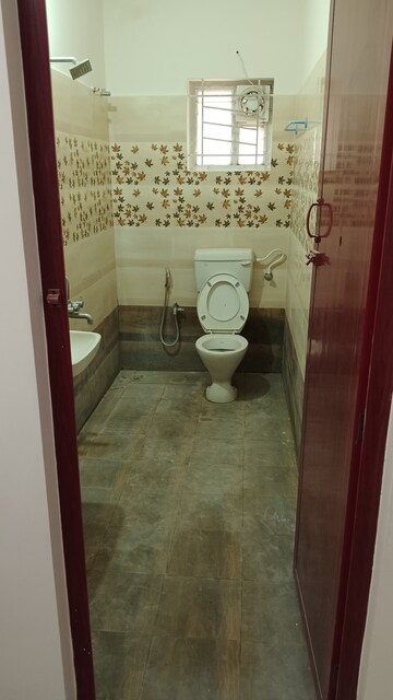 Bathroom in 3 BHK Builder Floor at BPTP District Phase 2, Sector 84 – for Sale