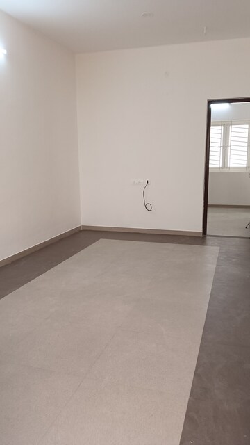 Room in 3 BHK Builder Floor at BPTP District Phase 2, Sector 84 – for Sale