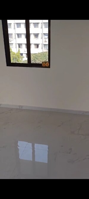 Room in 1 BHK Apartment at Sudarsan Panchsheel, Andheri East – for Sale