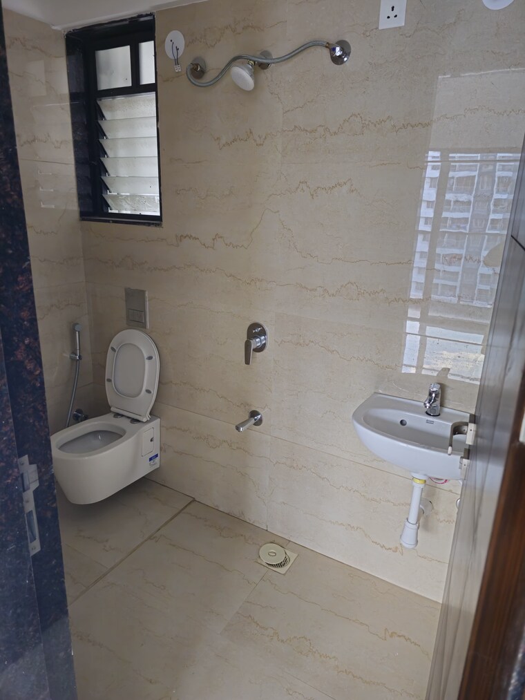 Bathroom, shaligram-sky 2 Bedroom 836 Sq.Ft. Apartment In Ravet Pune 9557485