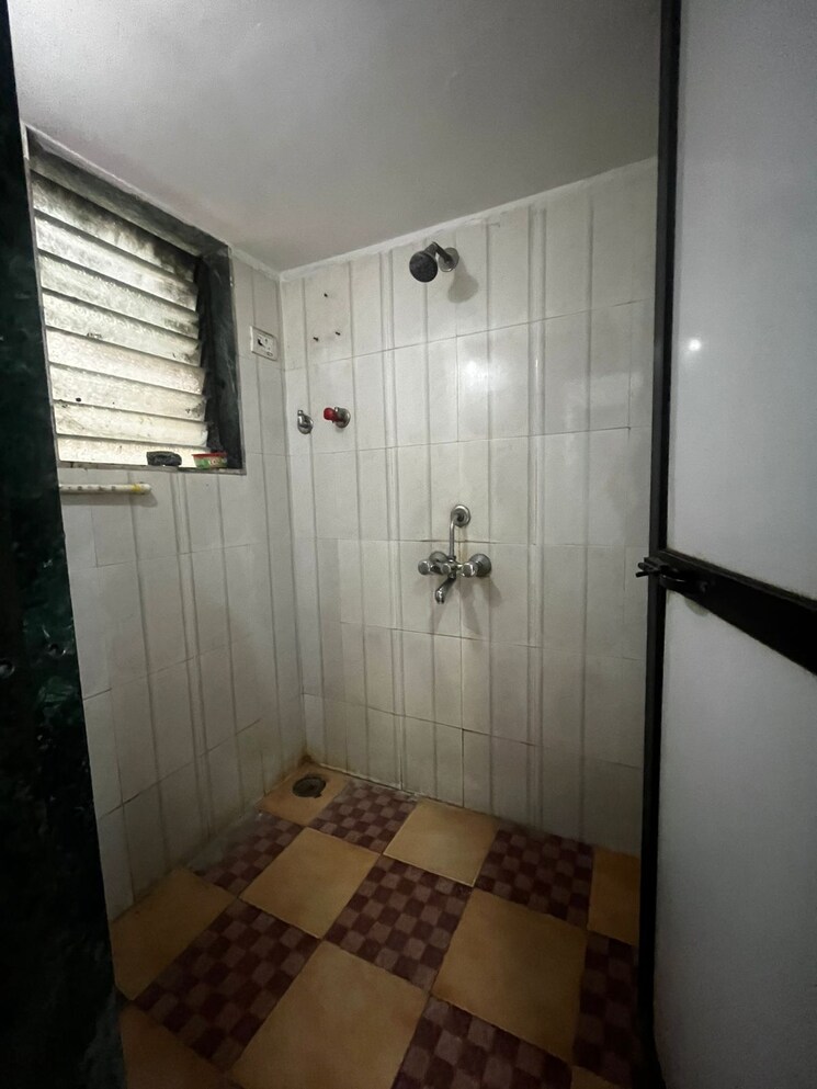 Bathroom, nerul sector 20 1 Bedroom 750 Sq.Ft. Apartment In Nerul Sector 20 Navi Mumbai 9557517