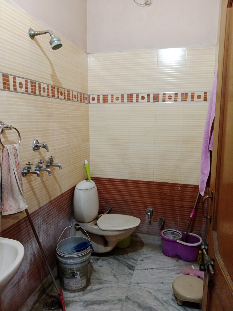 Bathroom, huda 4 Bedroom 1600 Sq.Ft. Independent House In Huda Panipat 9557593