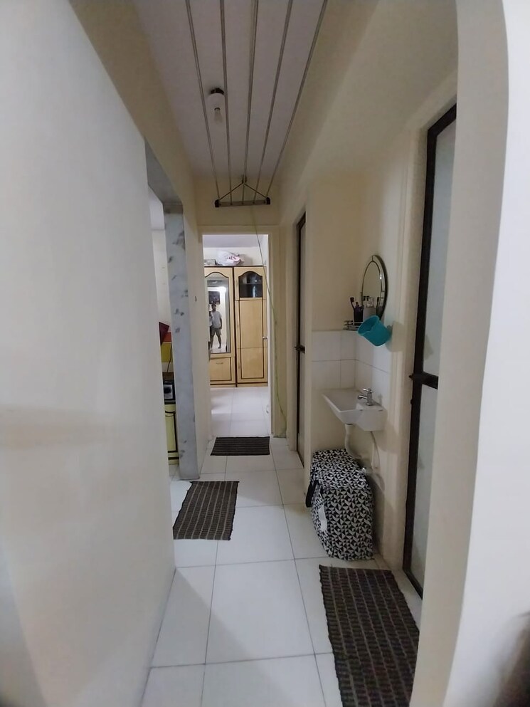 Bathroom, maruti-radhamit 1 Bedroom 750 Sq.Ft. Apartment In Nerul Navi Mumbai 9557558