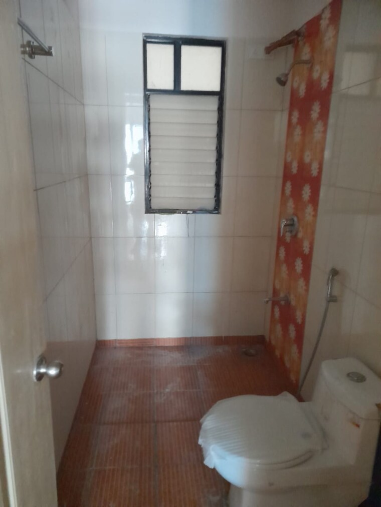 Bathroom, nanded-asawari 2 Bedroom 973 Sq.Ft. Apartment In Nanded Pune 9557546