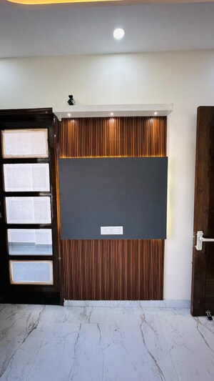 Room in 3 BHK Independent House at Ambala Highway – for Sale