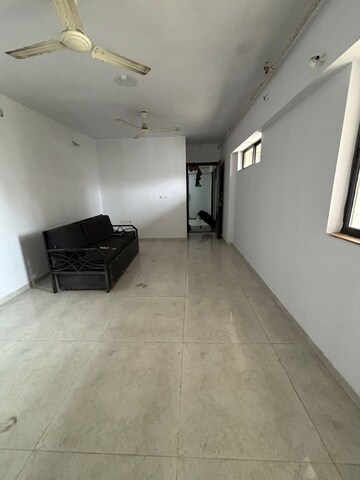 1 BHK Apartment For Rent in Lodha Palava City Lakeshore Greens, Dombivli East