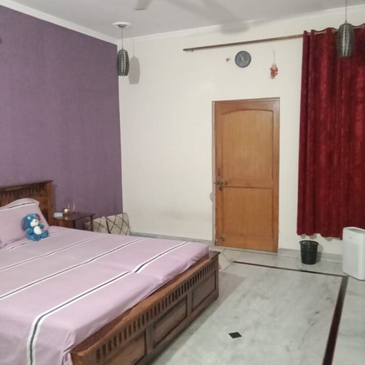Bedroom, sector 21d 3 Bedroom 250 Sq.Yd. Builder Floor In Sector 21d Faridabad 9557600