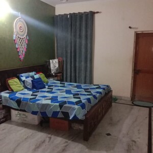 Bedroom in 3 BHK Builder Floor at Sector 21d – for Rent