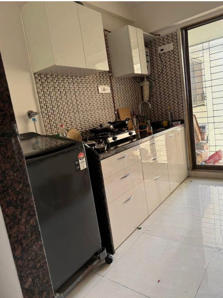 Kitchen, vastu-tower 3 Bedroom 1200 Sq.Ft. Apartment In Malad West Mumbai 9557596