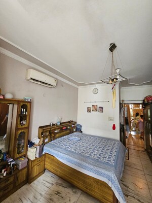 Living Room in 4 BHK Builder Floor at Saket – for Rent