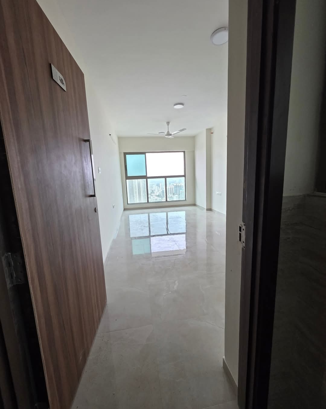 1 BHK Apartment For Rent in Sheth Irene