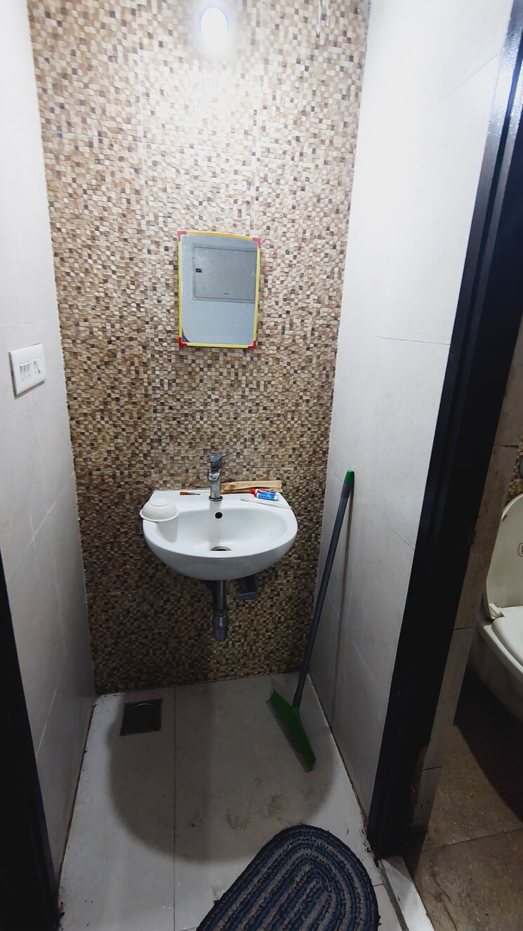 Bathroom, lodha-palava-city-lakeshore-greens 1 Bedroom 820 Sq.Ft. Apartment In Dombivli East Thane 9557698