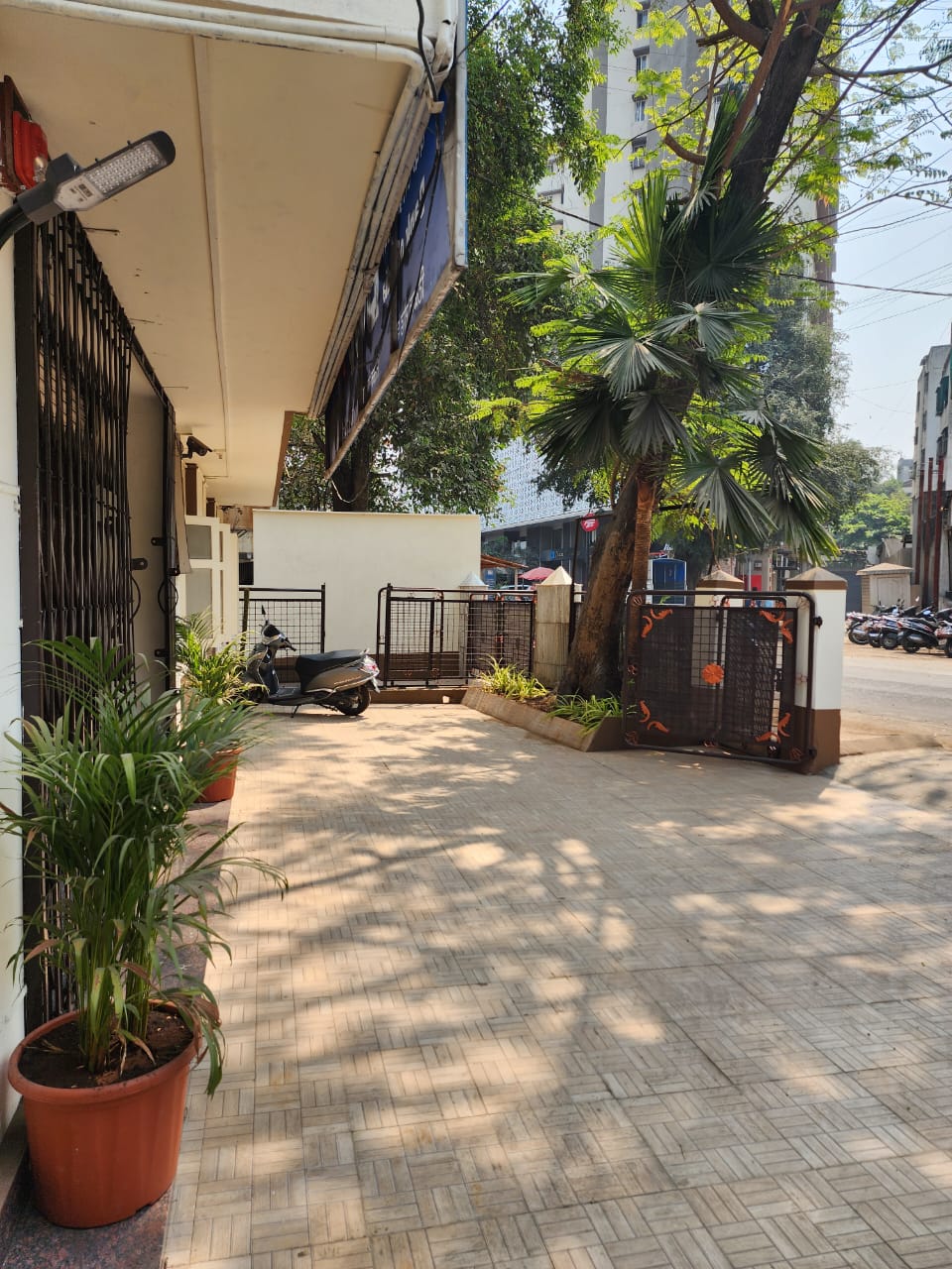 Showroom For Rent in Bhagyadarshan CHS
