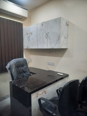  Office Space For Rent in Bbd Bagh