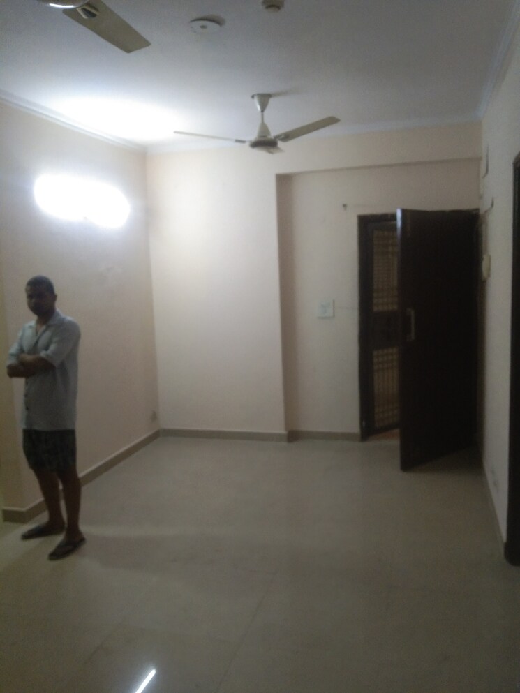 Room, supertech-ecovillage-ii 2 Bedroom 890 Sq.Ft. Apartment In Sector 16b Greater Noida Greater Noida 9557777