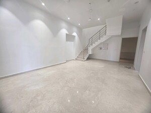 Room in 3 BHK Apartment at Indiabulls Sky Forest, Lower Parel – for Sale