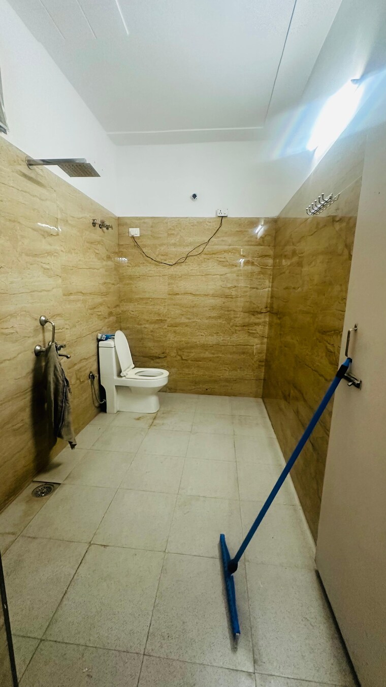 Bathroom, saket 2 Bedroom 850 Sq.Ft. Builder Floor In Saket Delhi 9557768