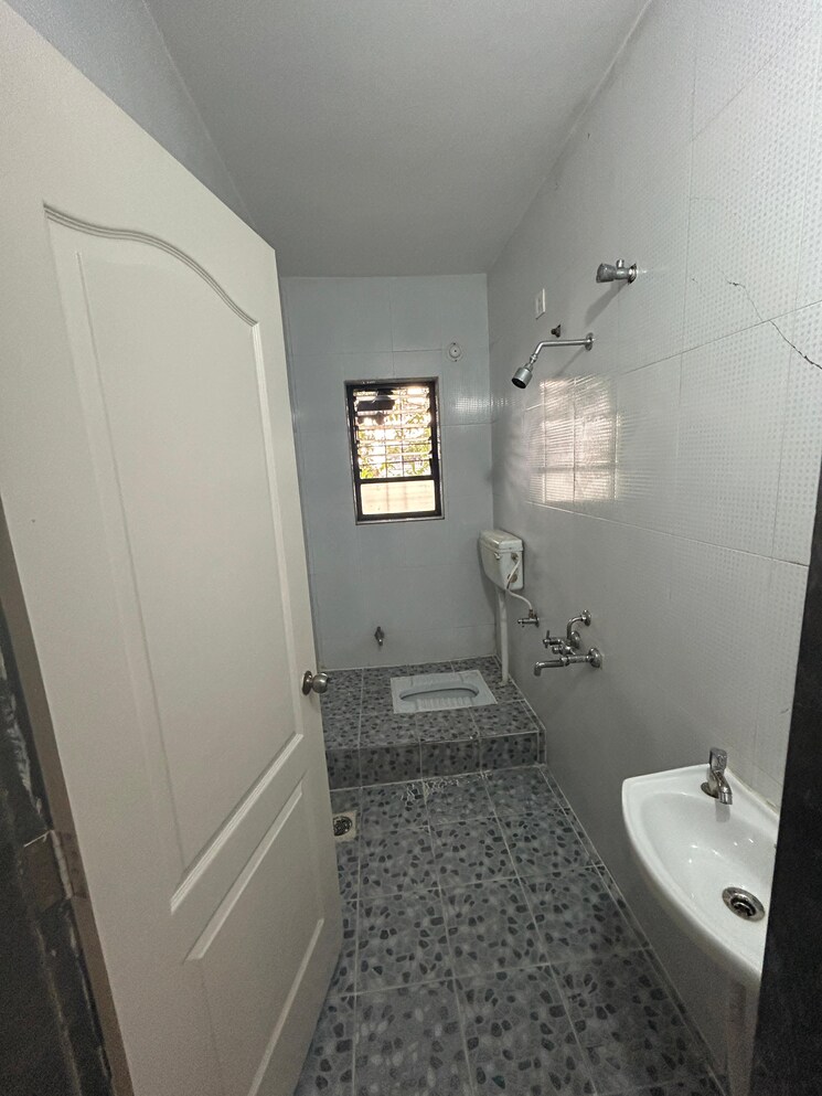 Bathroom, om-tropica 3 Bedroom 1350 Sq.Ft. Apartment In Ravet Pune 9557775