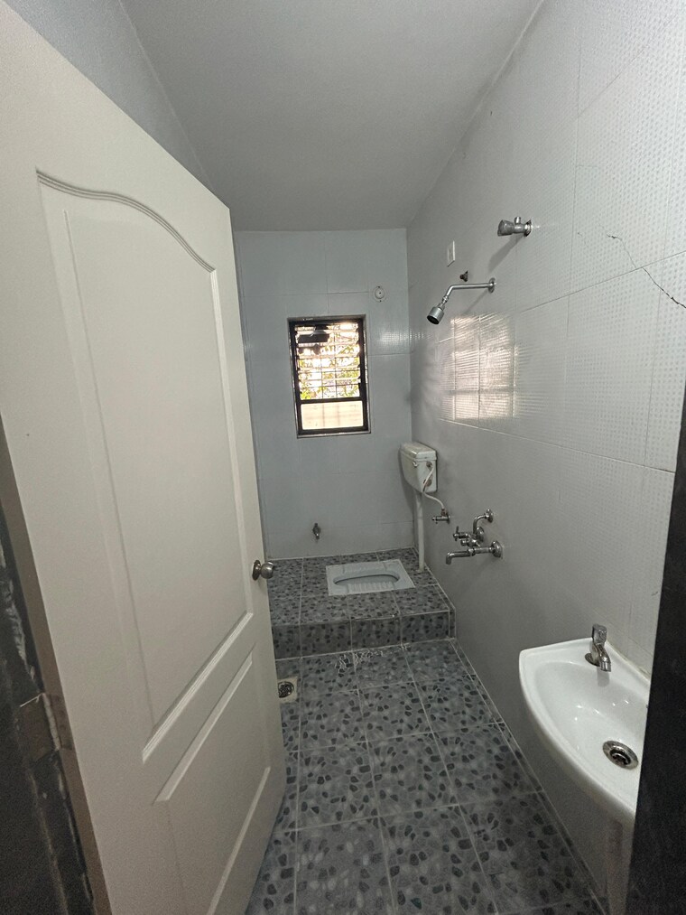 Bathroom, om-tropica 3 Bedroom 1350 Sq.Ft. Apartment In Ravet Pune 9557775